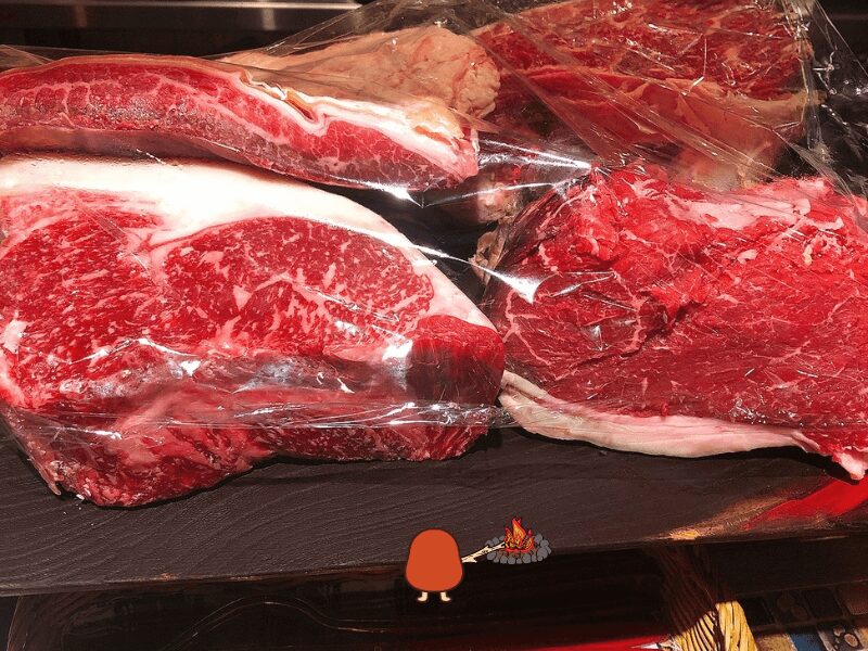 メッシタバーネエヴィーノお肉