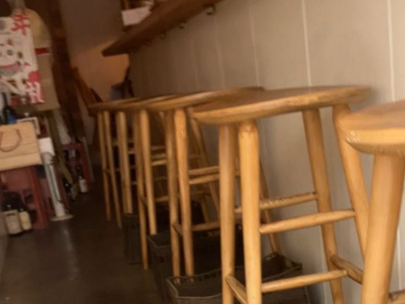 マンボ飯店の店内カウンター席