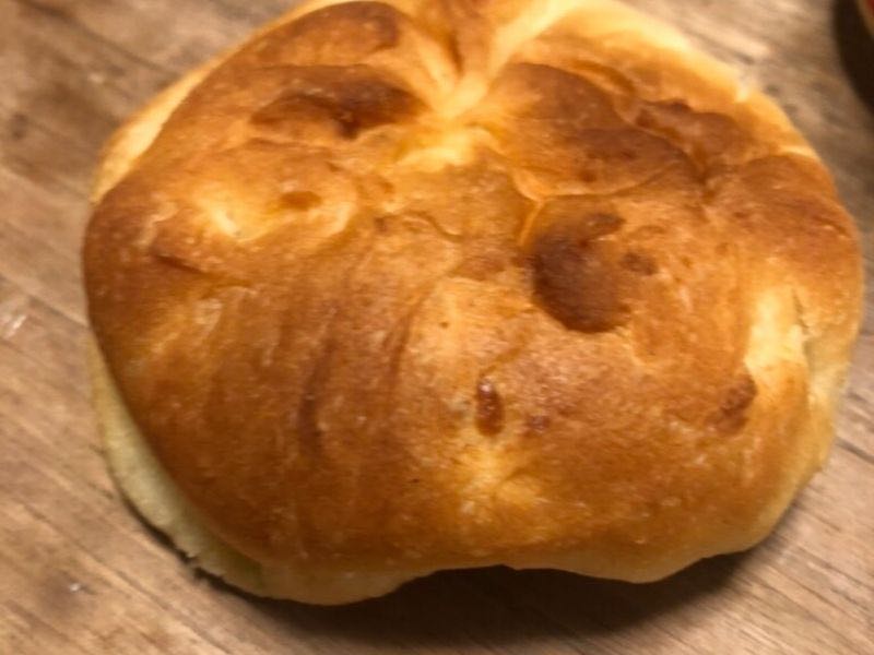 フリップアップのクリームパン