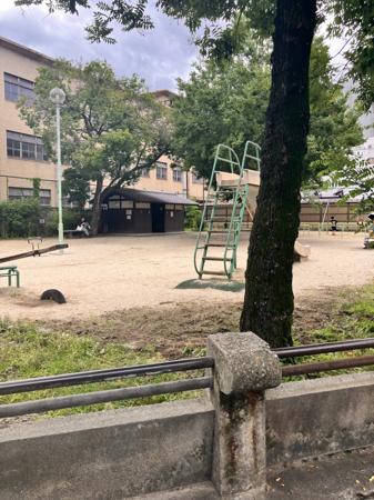 ワルダー近くの生祥児童公園