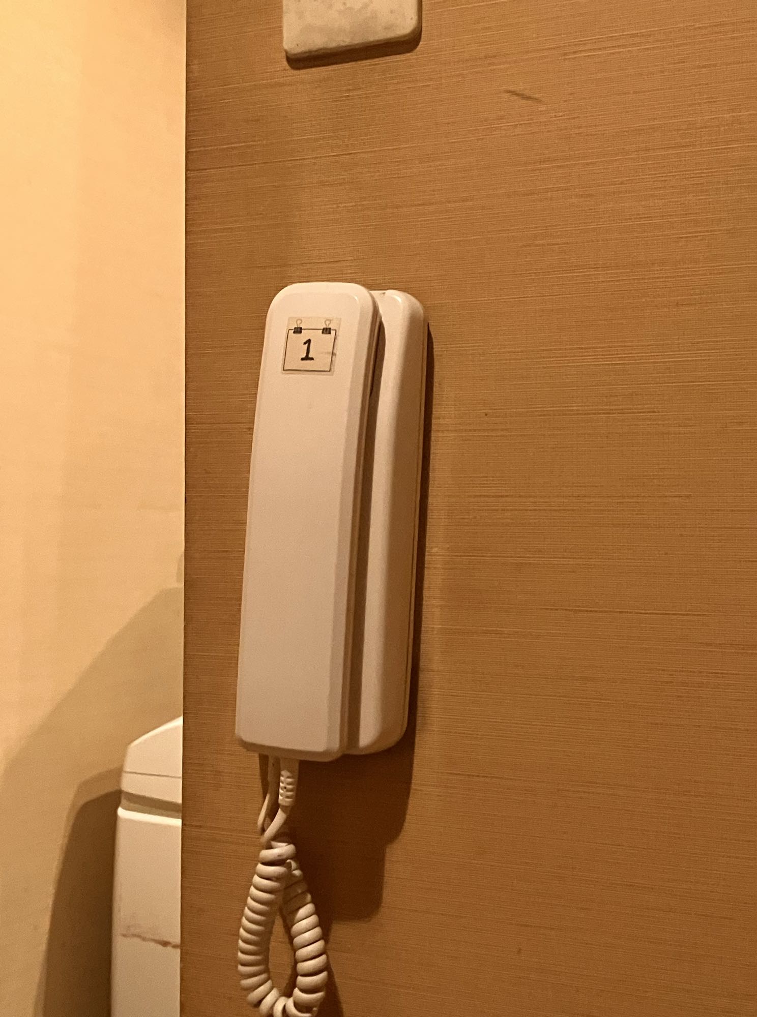 馬耳東風の注文用インターホン