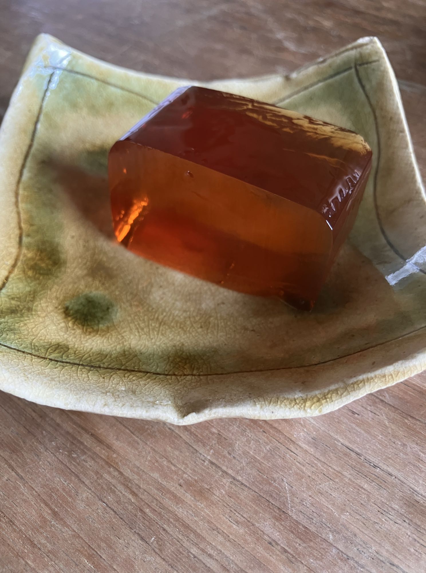 亀廣永のしたたり(琥珀色の涼菓)