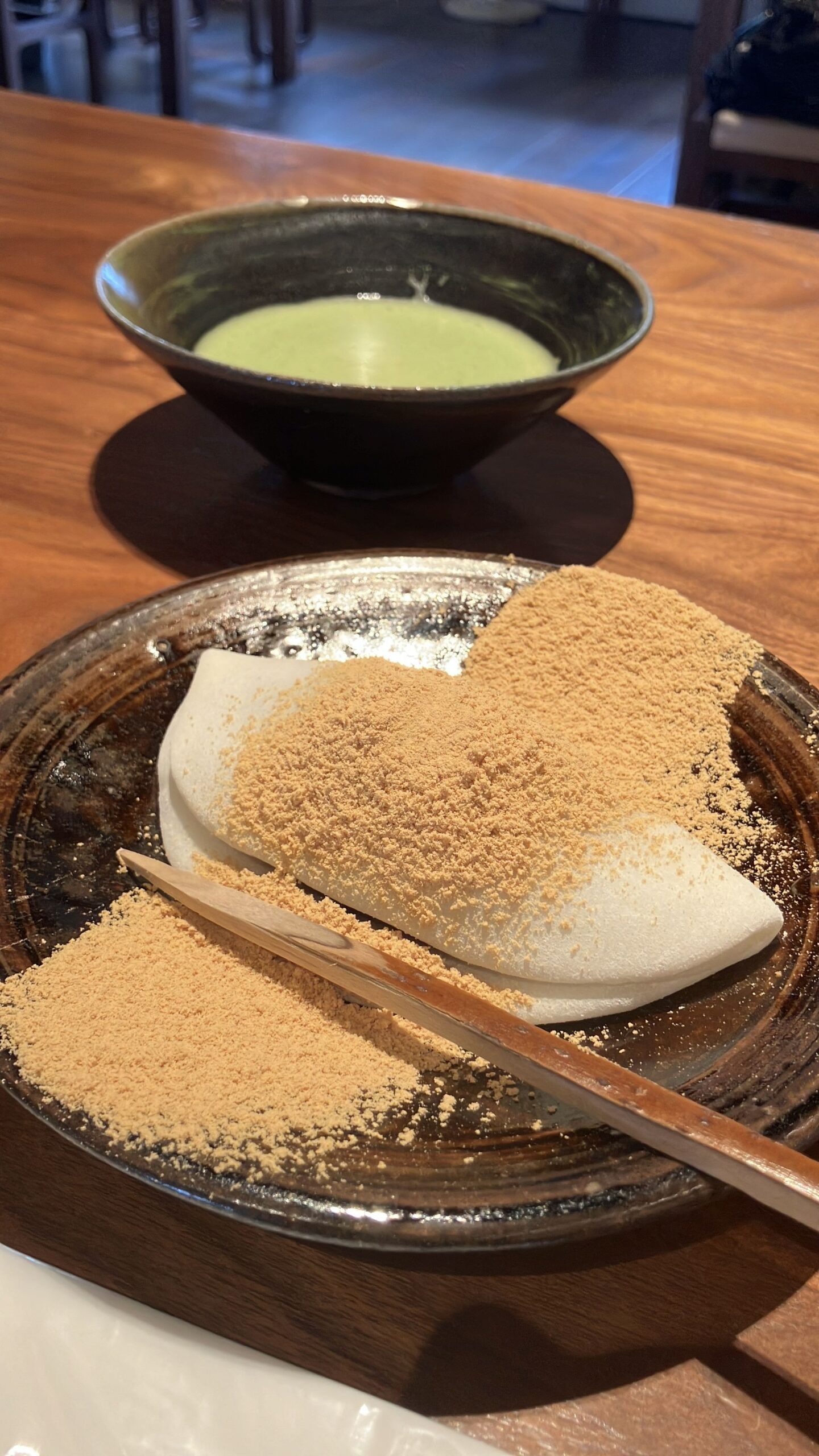 中村軒の麦代餅とお薄